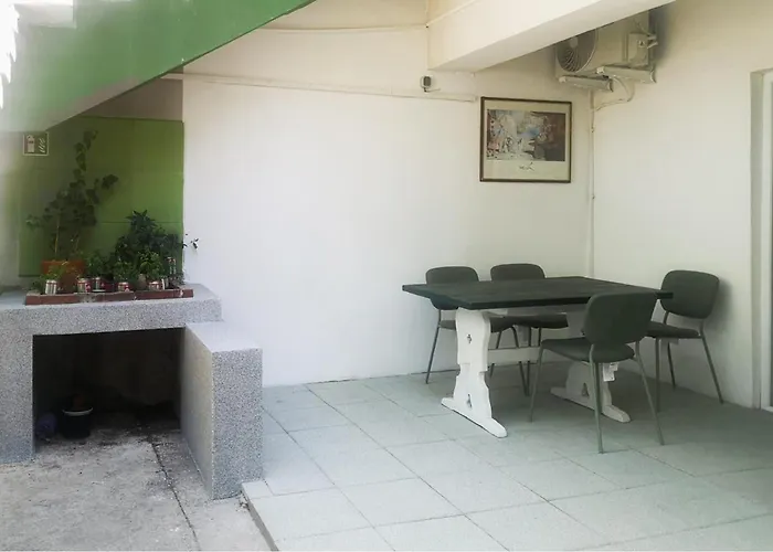 Apartment 1 Bedroom Beautiful In Novalja